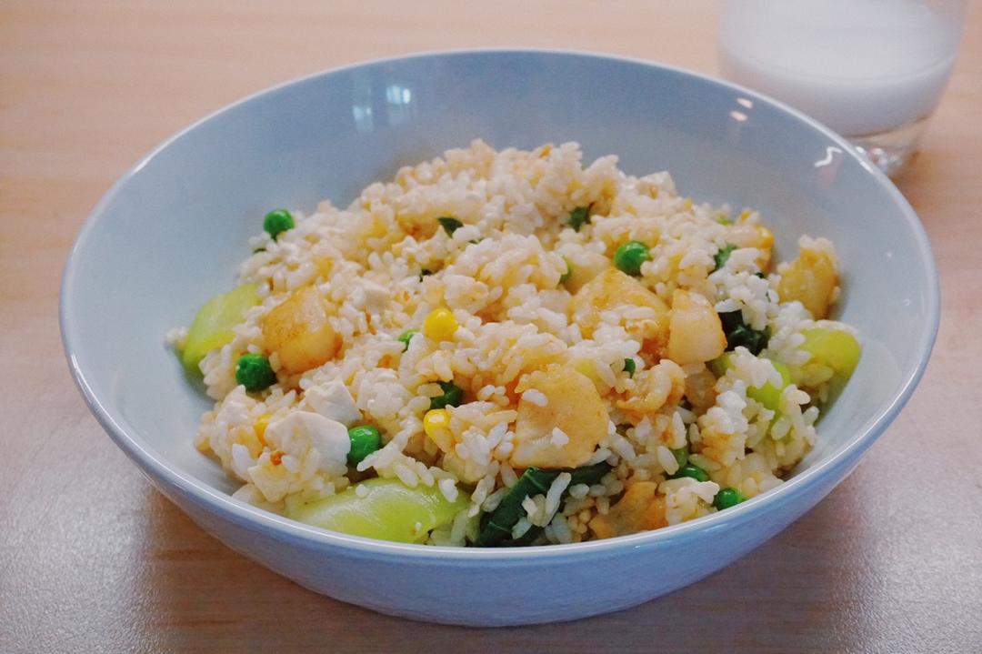 蒜香龙利鱼炒饭