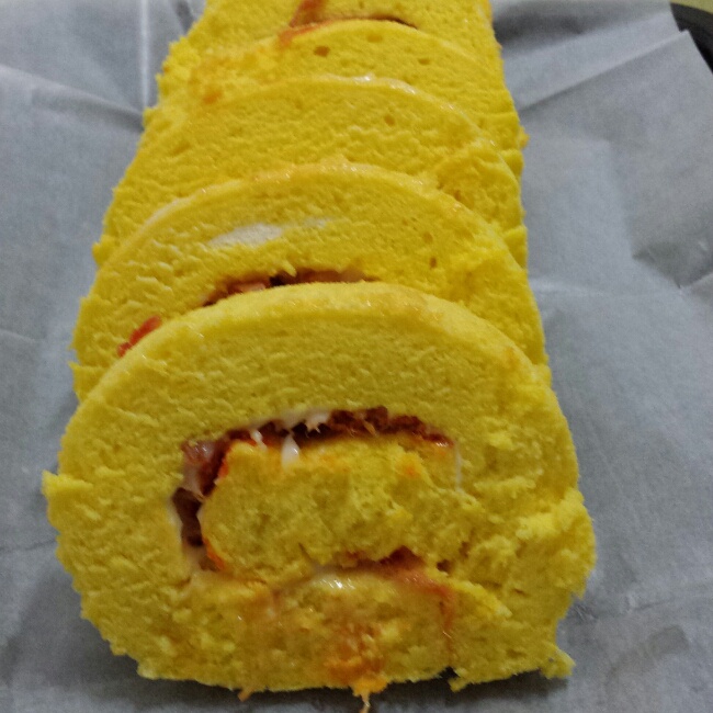 肉松戚风蛋糕卷