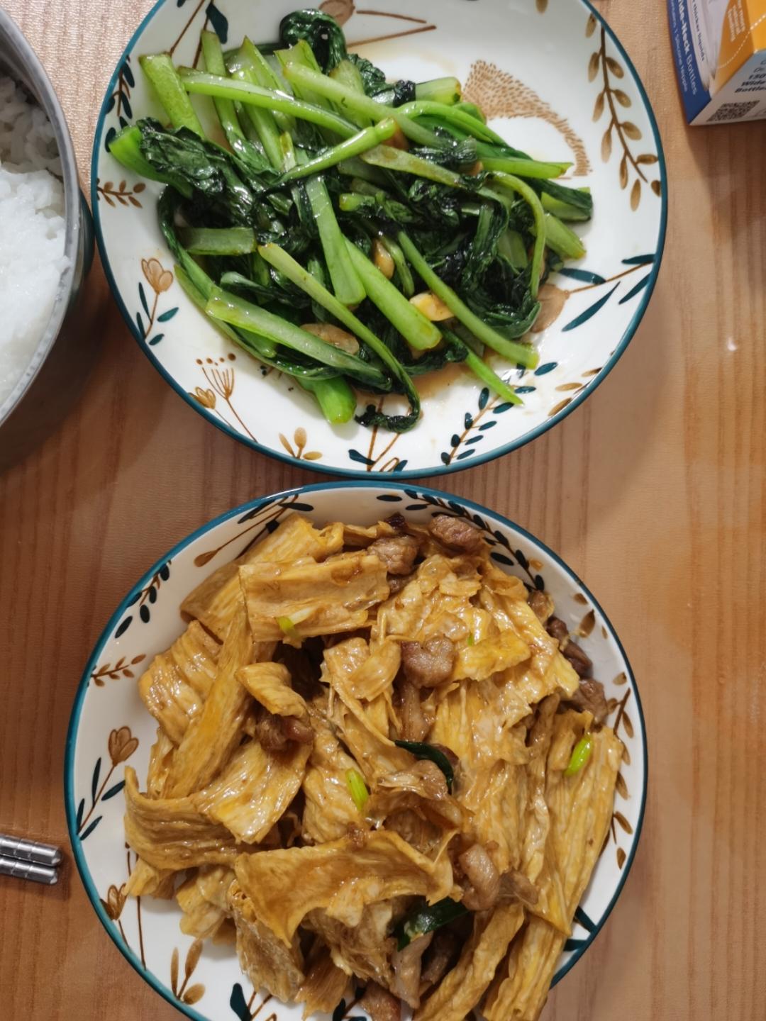 腐竹炒肉