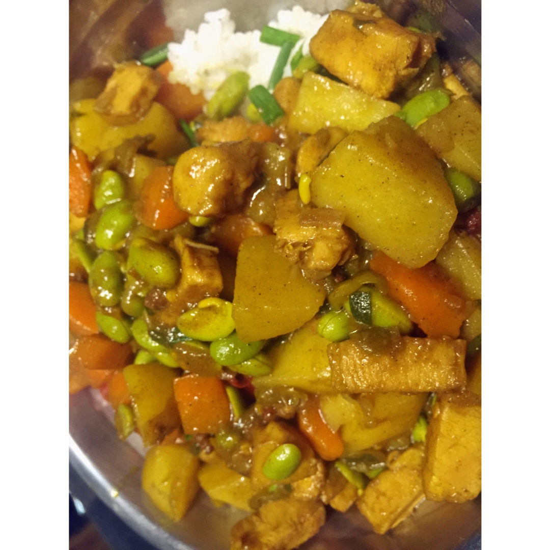 咖喱鸡丁饭