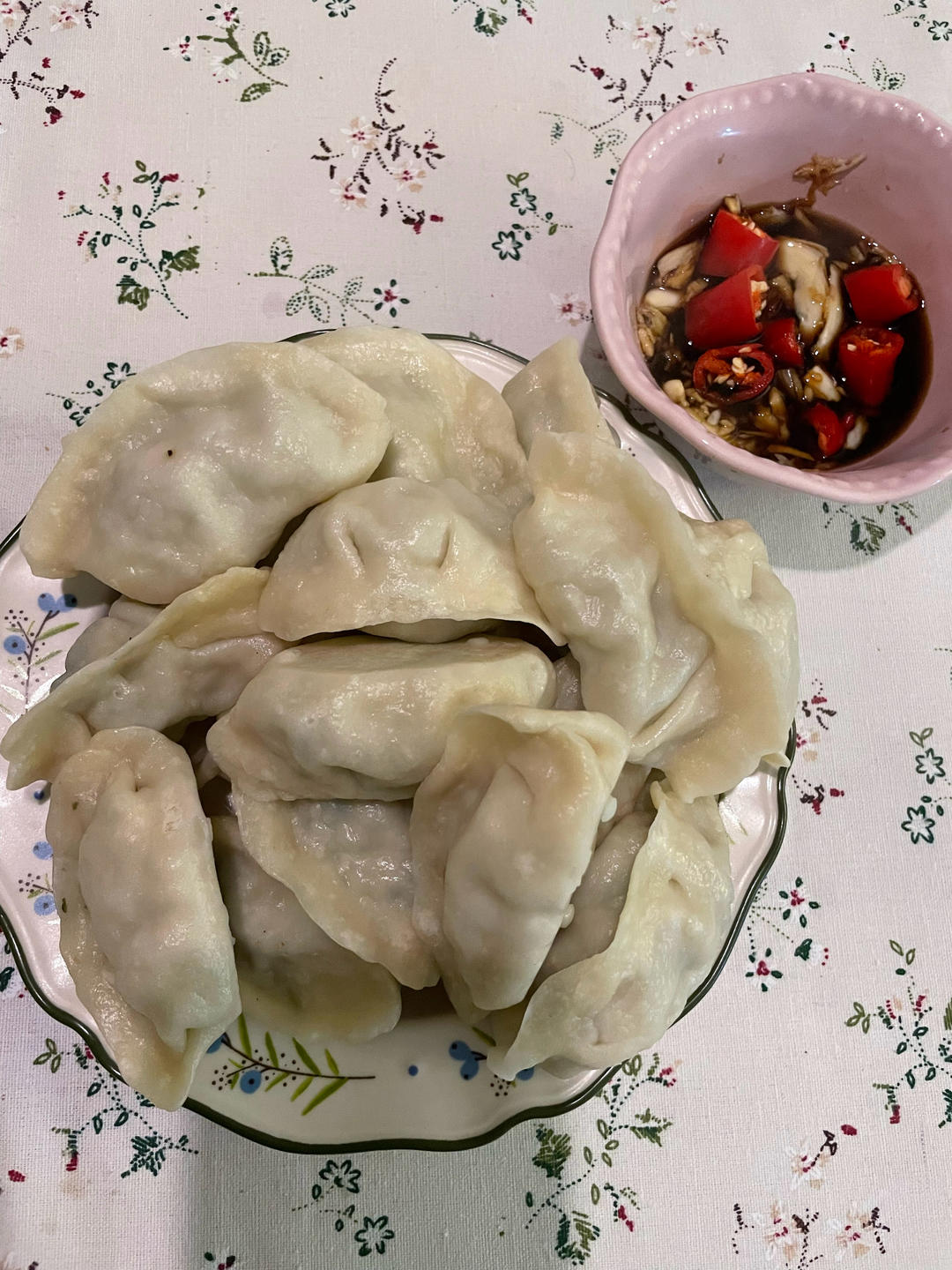 芹菜猪肉大馅饺子