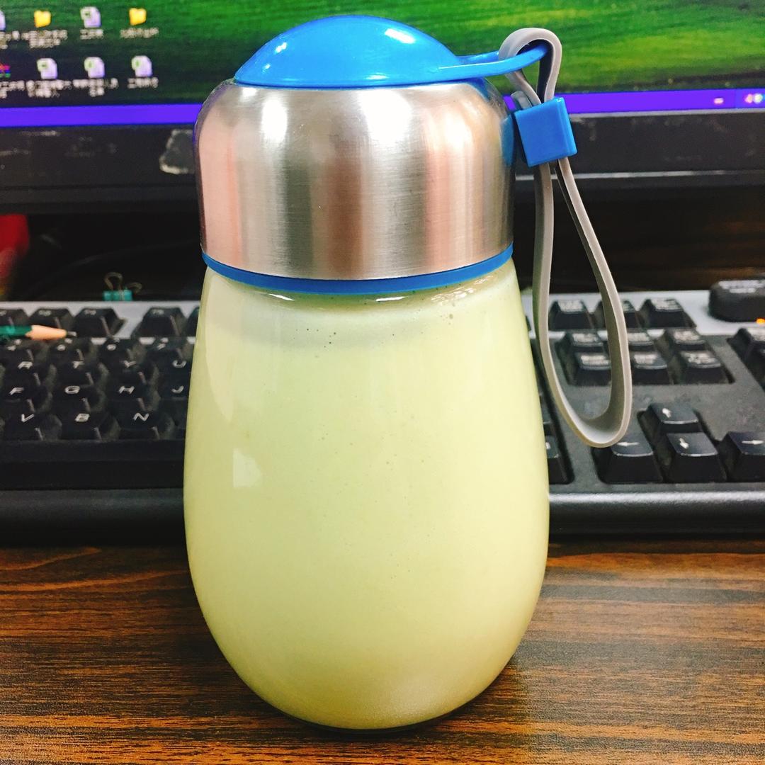 牛油果奶昔