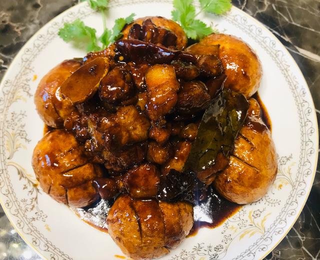 红烧肉虎皮焖蛋的做法