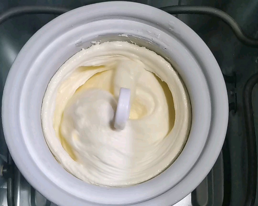 柏翠面包机版冰淇淋的做法 步骤16