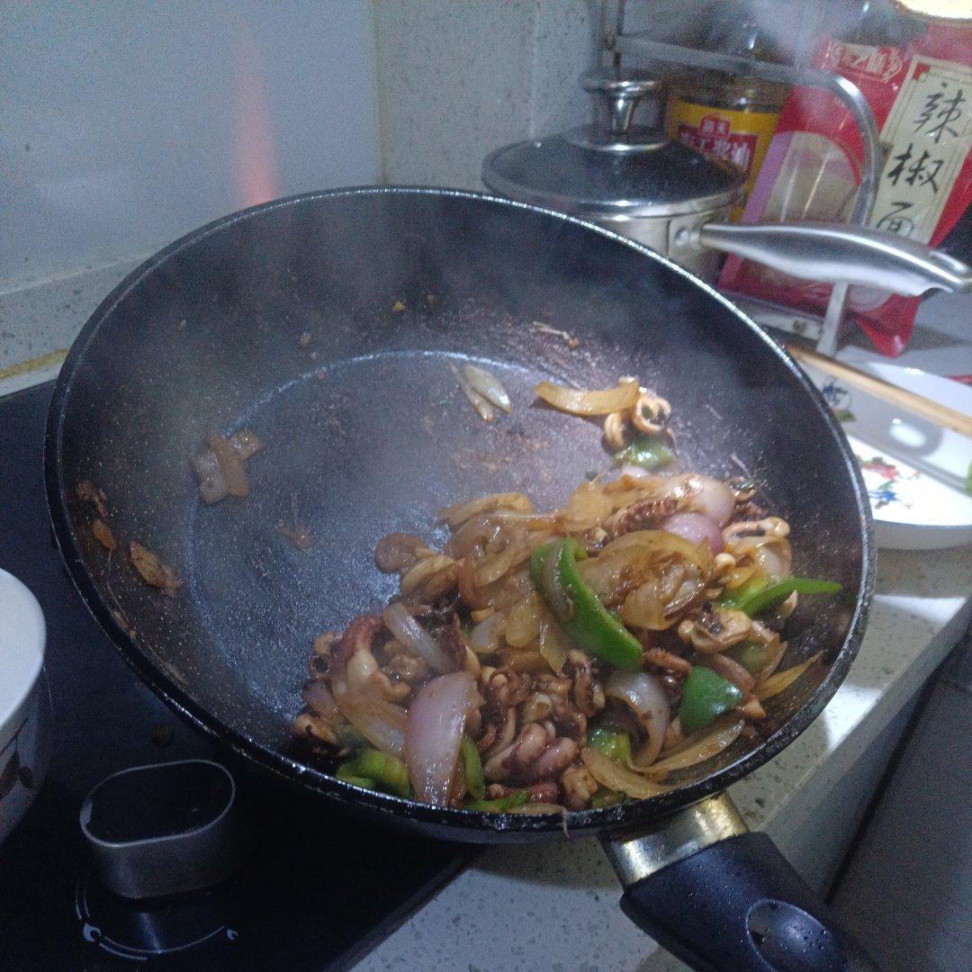 洋葱爆炒鱿鱼