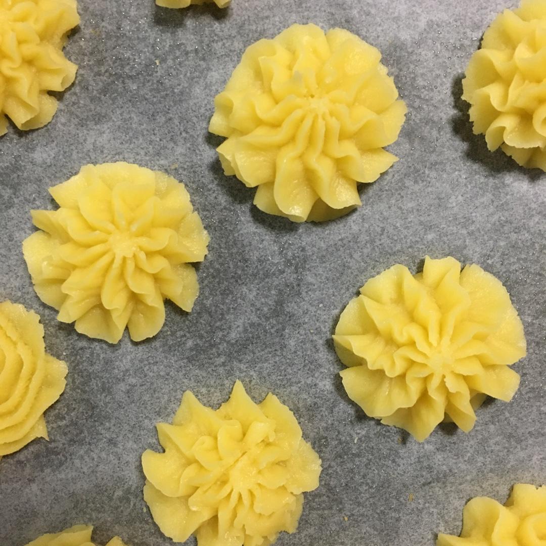 入口即溶的黄油曲奇 Butter cookies