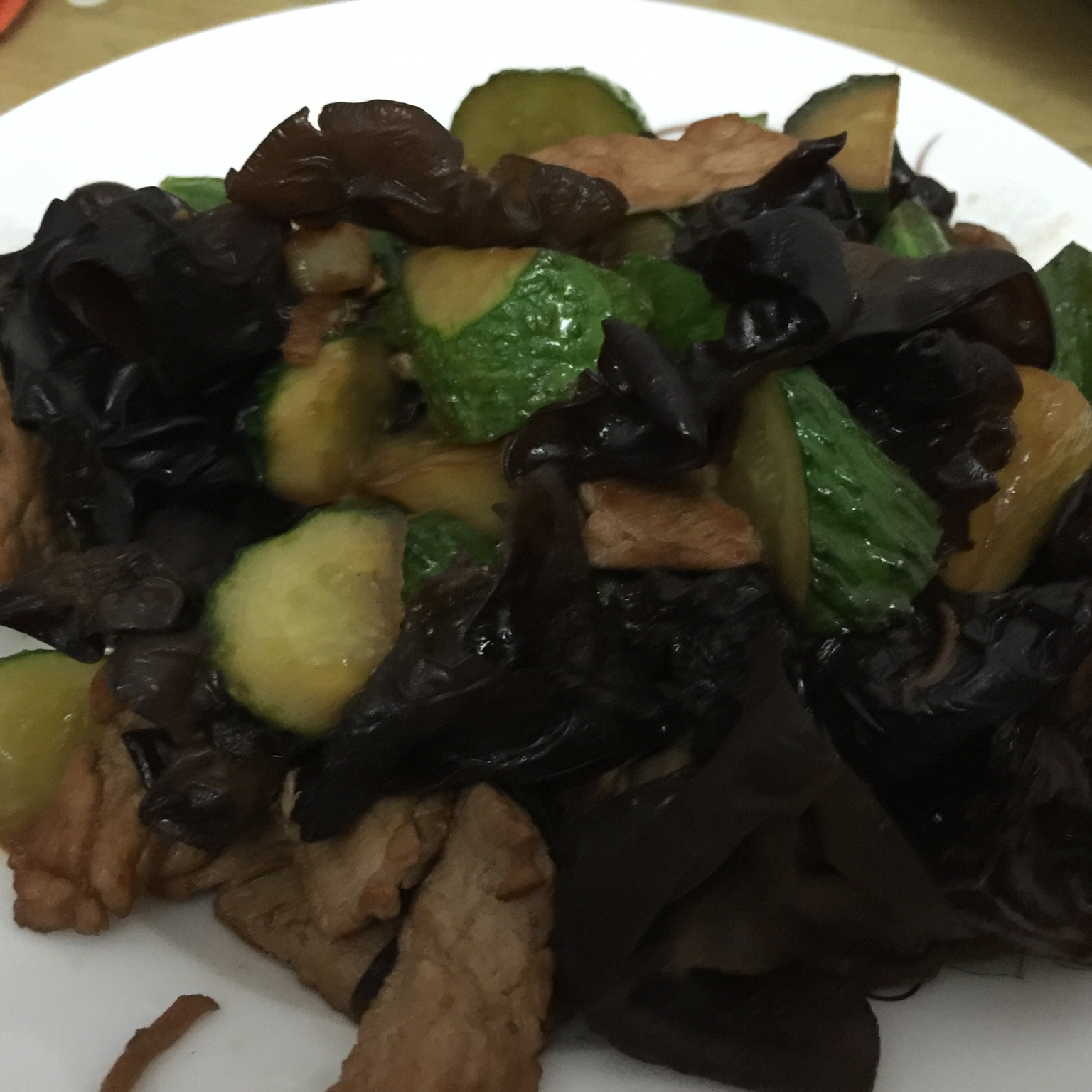 木耳肉片炒青瓜