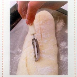免揉长棍面包（藤田千秋）的做法 步骤8