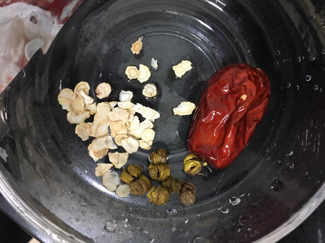 最适合熬夜人士的滋阴汤—花旗参石斛汤