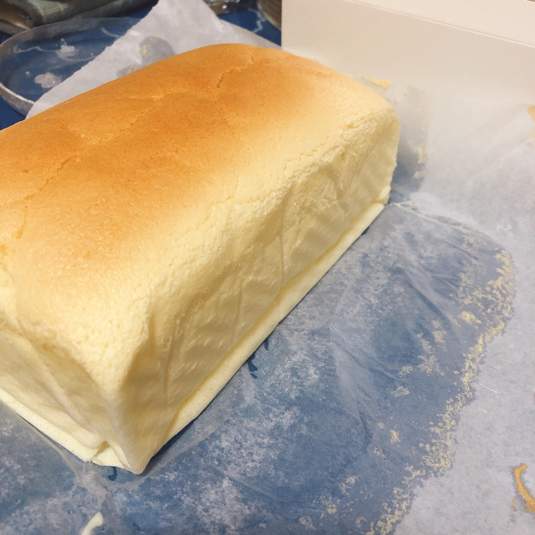 堪比柯基屁股
爆浆芝士🧀古早蛋糕