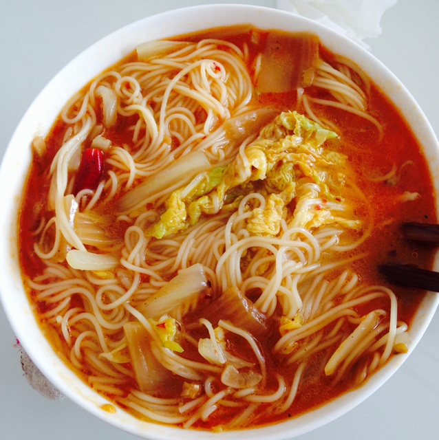 快活…做的素白菜面条