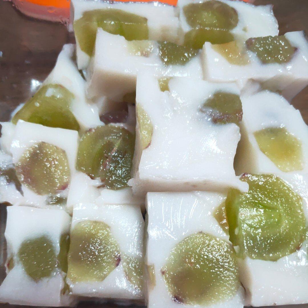 吉利丁片做芒果草莓布丁
