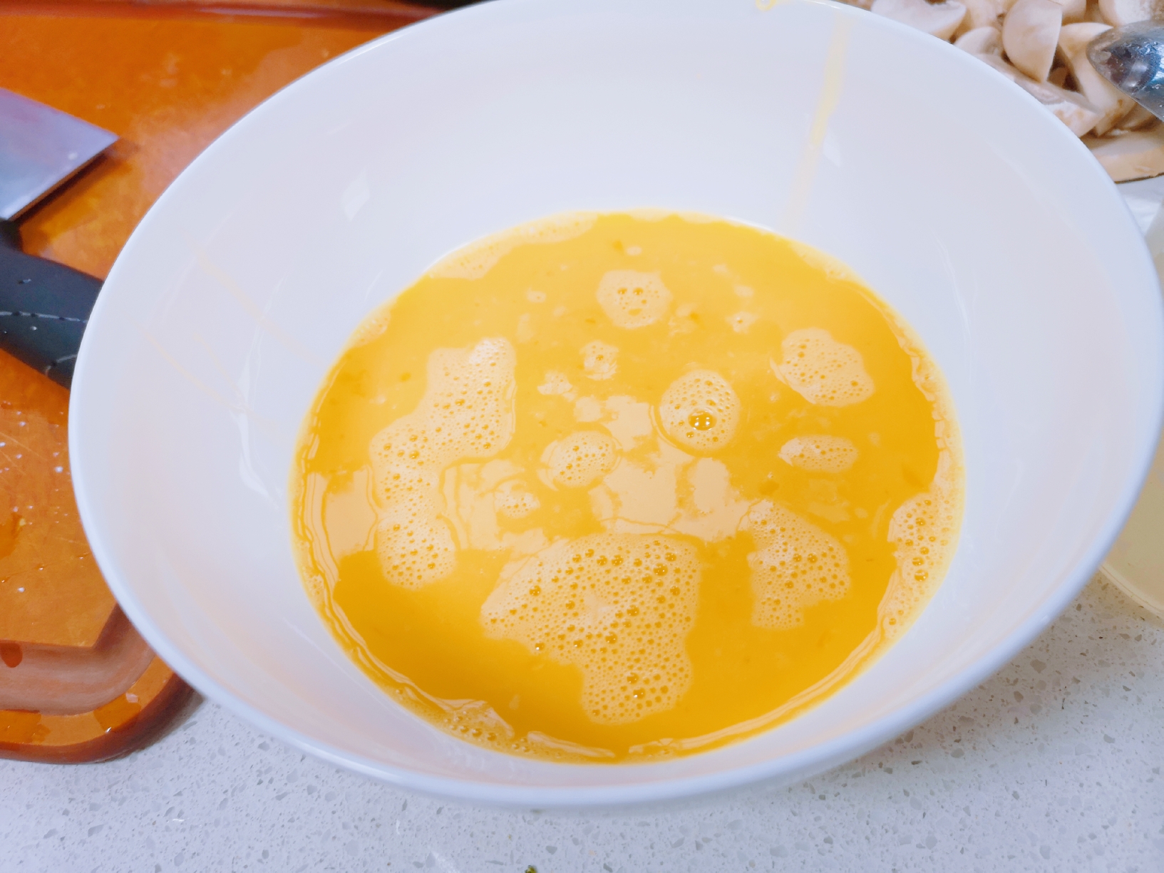 布丁般嫩滑的瑶柱蒸水蛋的做法 步骤2