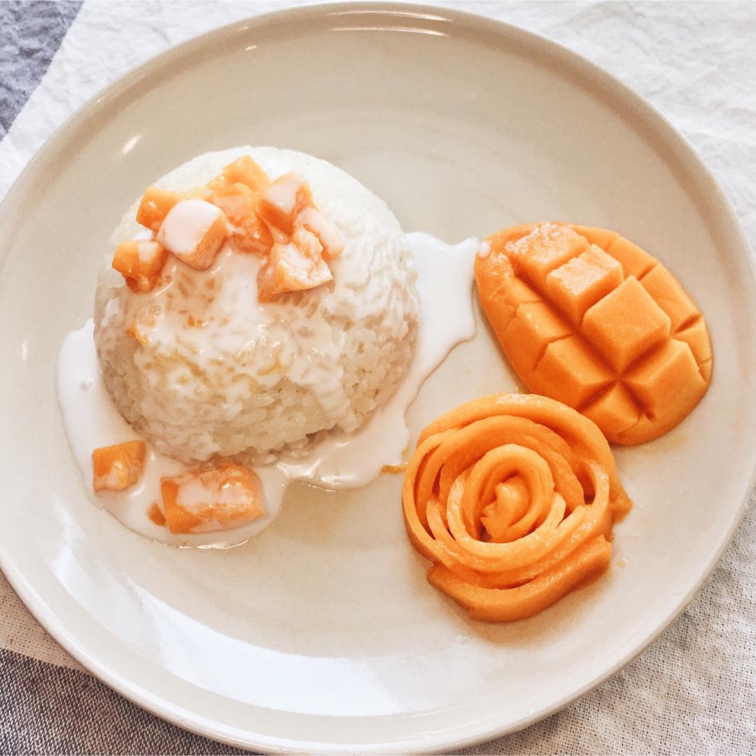 椰浆芒果糯米饭（附芒果玫瑰花做法）