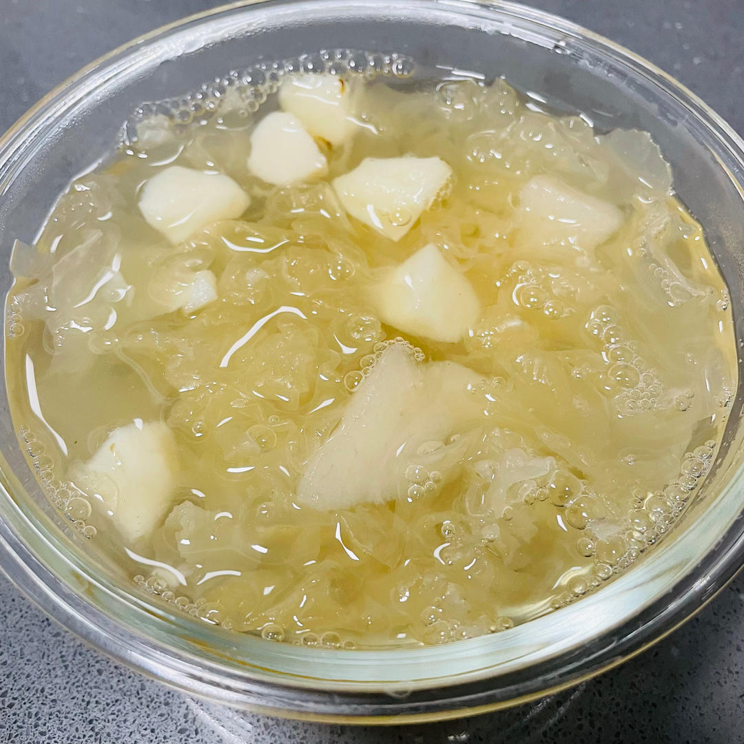 马蹄雪梨银耳汤
