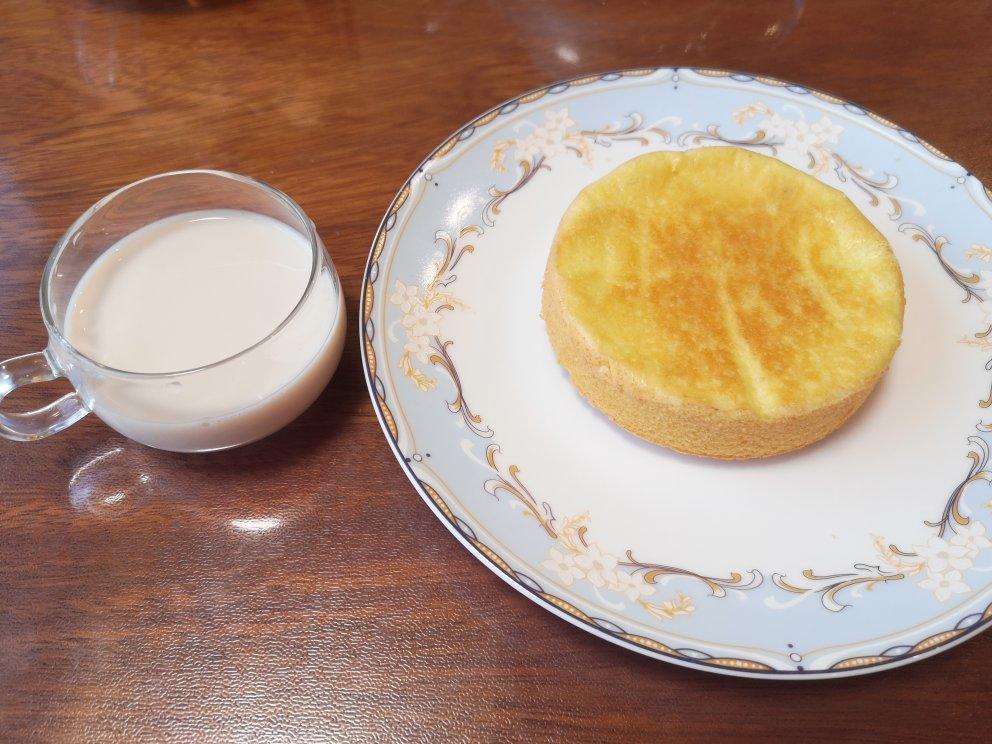 《Tinrry下午茶》教你做杏仁小蛋糕