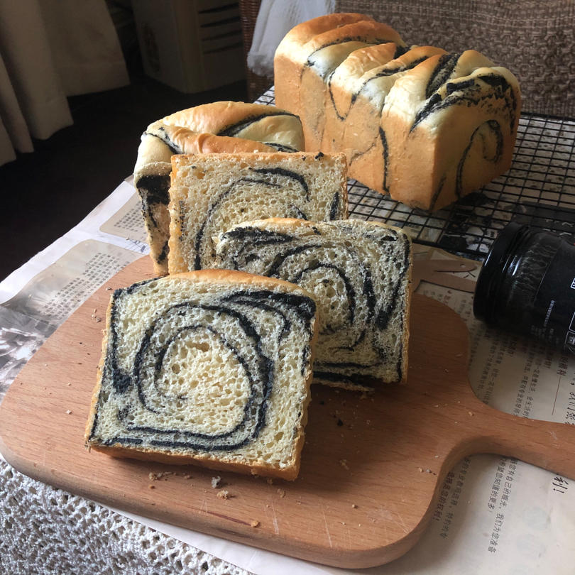 黑芝麻酱年轮吐司