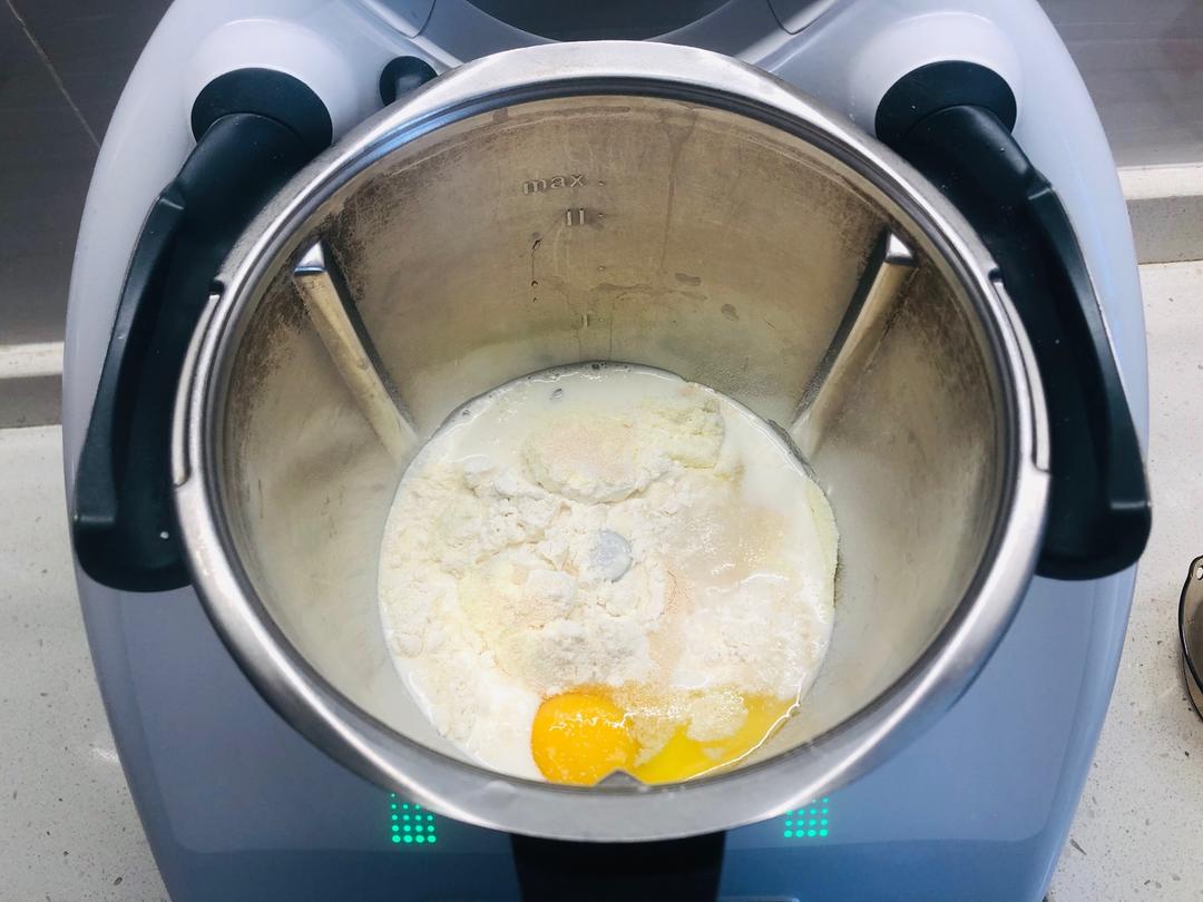 纯奶手撕吐司的做法 步骤1