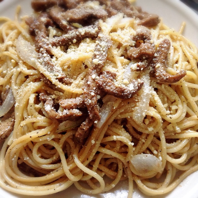 黑椒牛柳炒意面