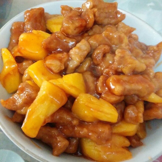 菠萝咕噜肉