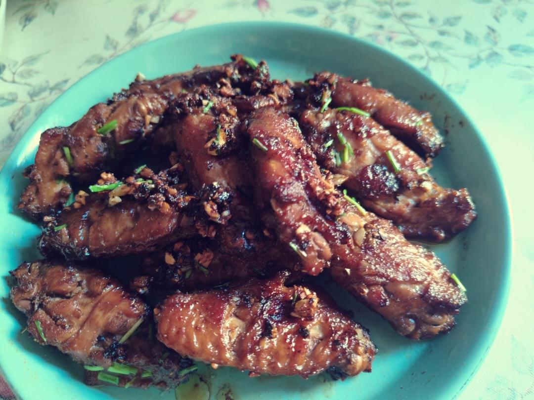 蒜香鸡翅｜孩子们的最爱