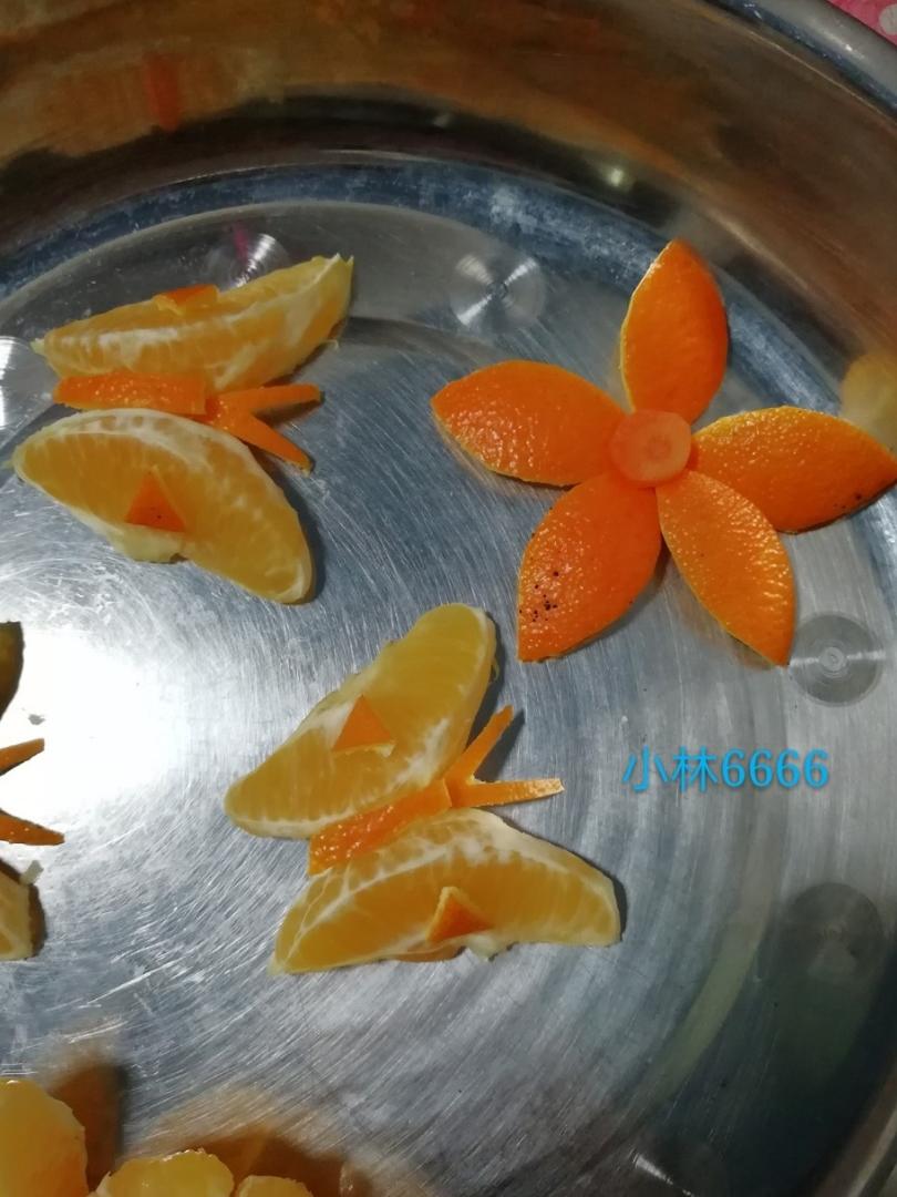 简单美丽的盘饰（1）——（不会雕刻也能做出）黄瓜拼装花