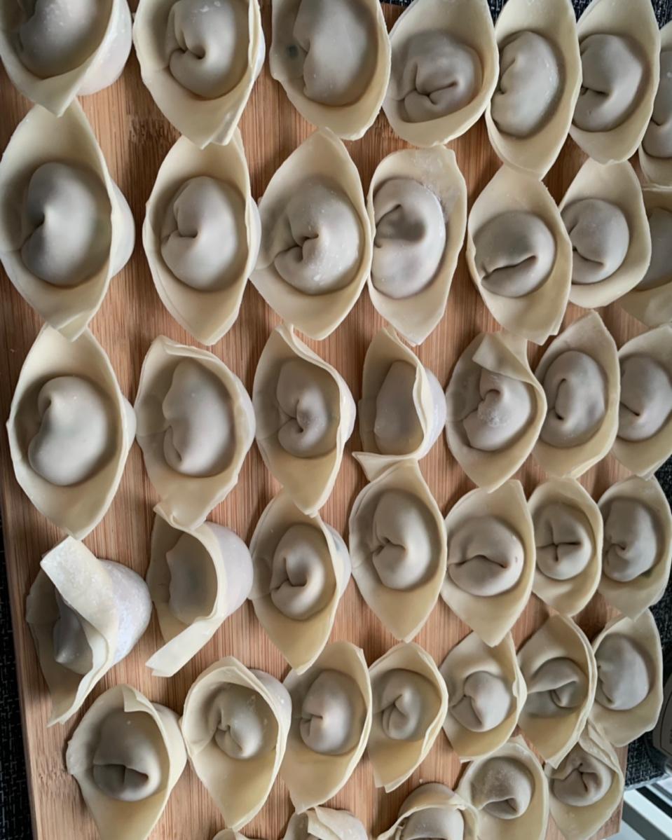 元宝馄饨的包法