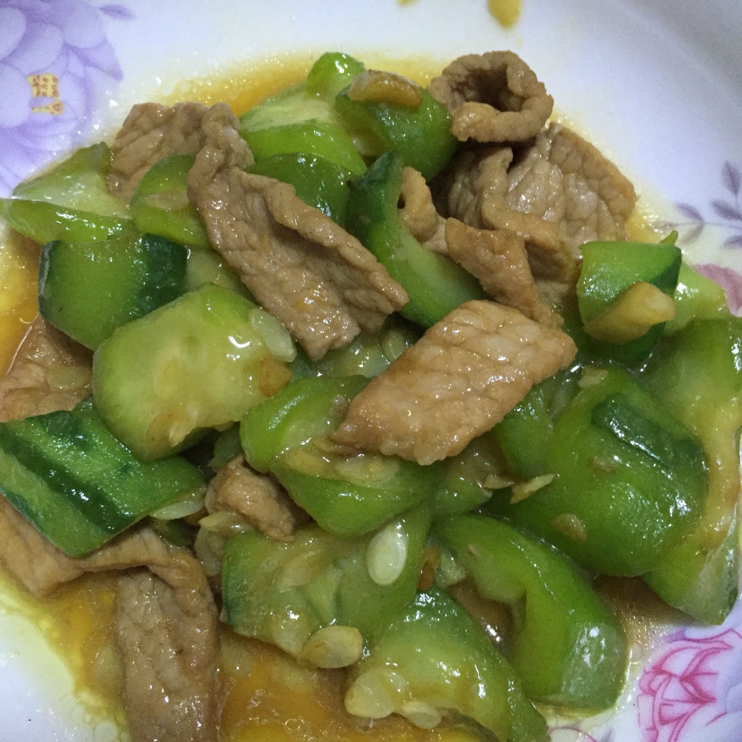 丝瓜炒瘦肉