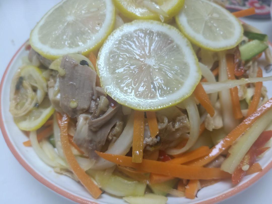 柠檬拌鸡丝