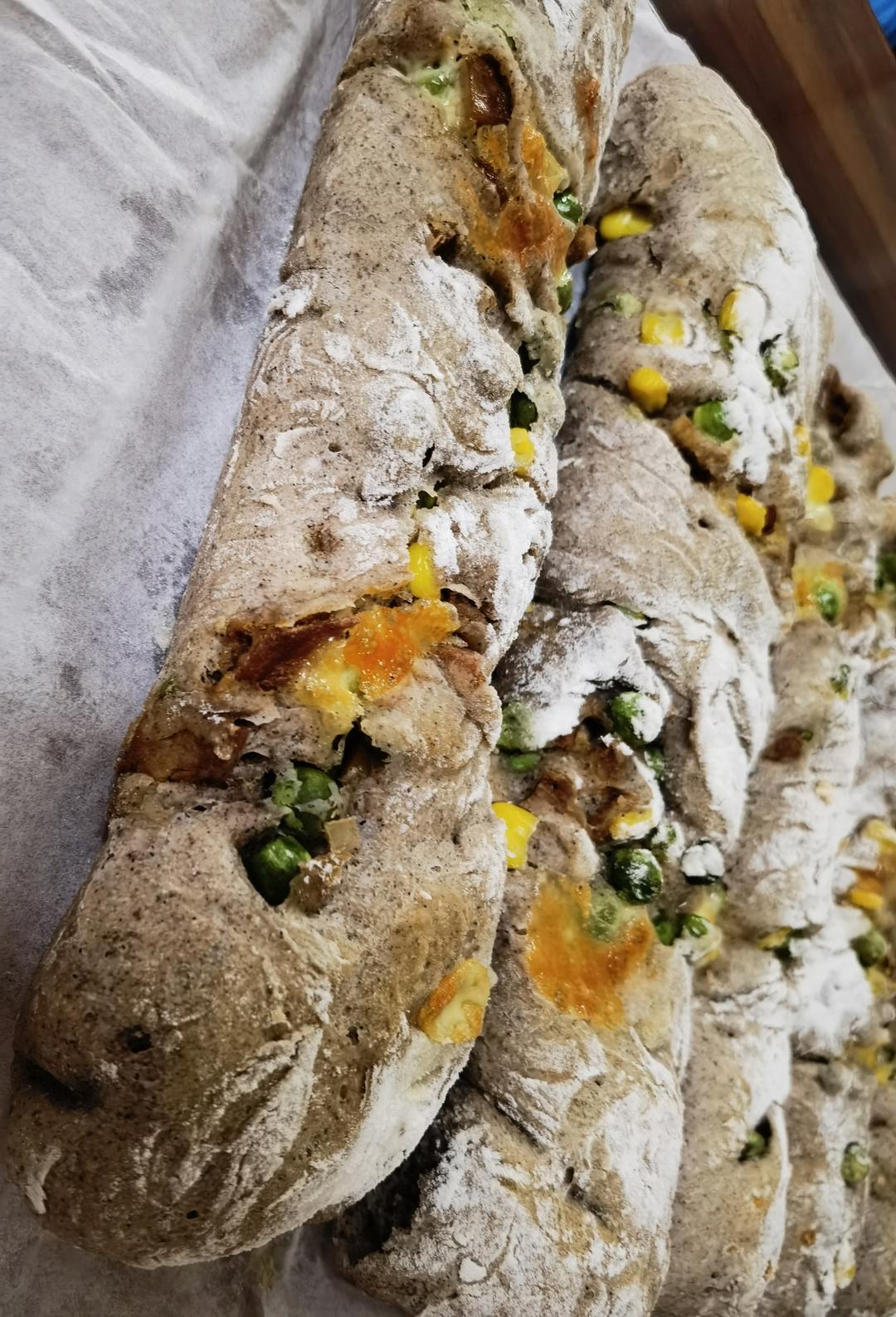 隔夜发酵免揉快手又低脂的恰巴塔扭扭棒