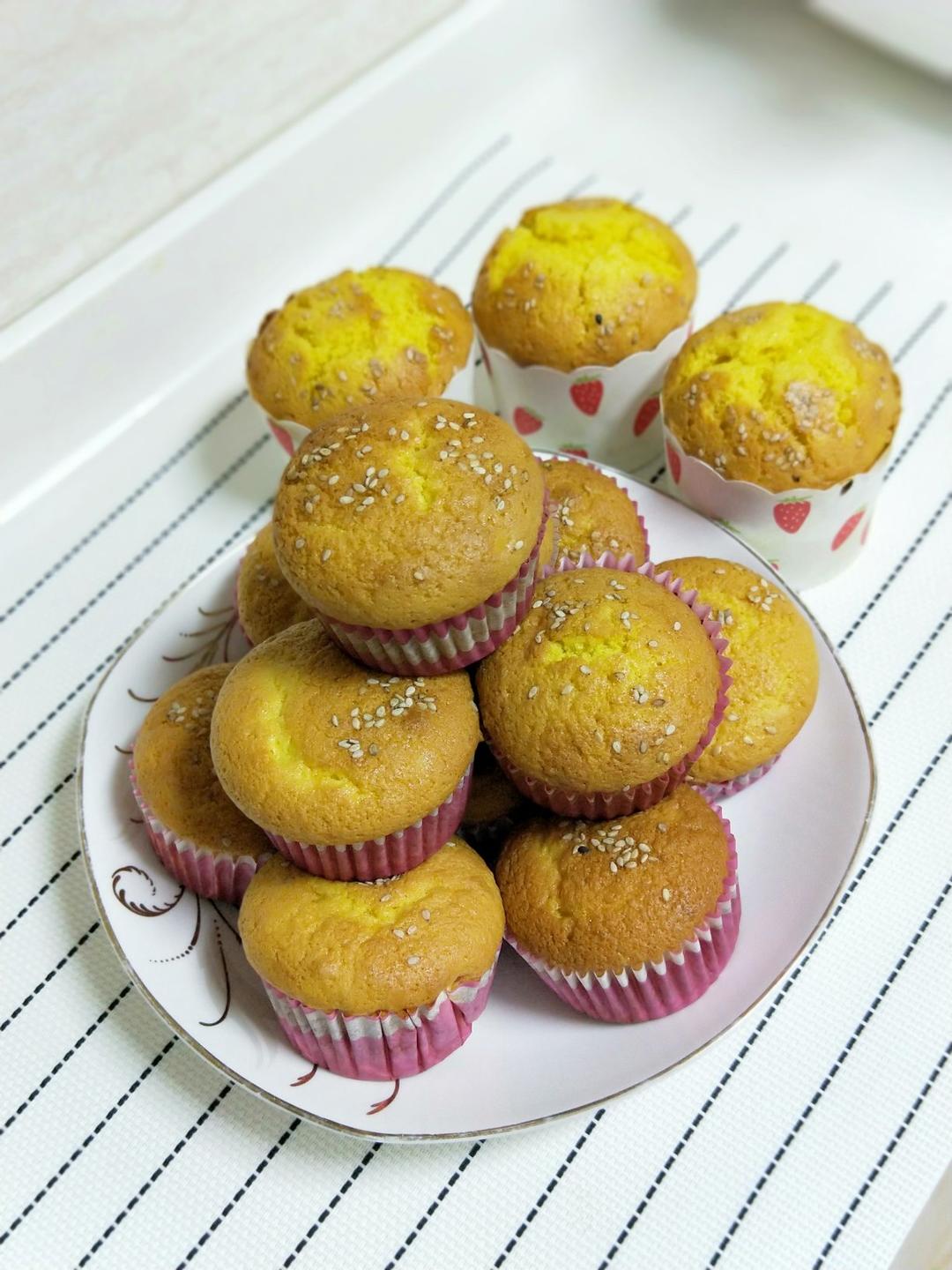 郭斯拉做的蜂蜜小蛋糕