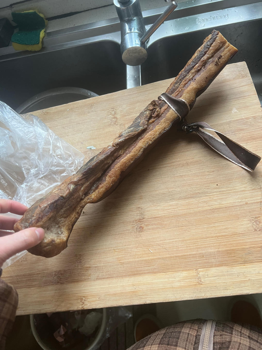 电饭煲就能搞定❗️腊肉焖饭❗️满屋飘香，百吃不厌