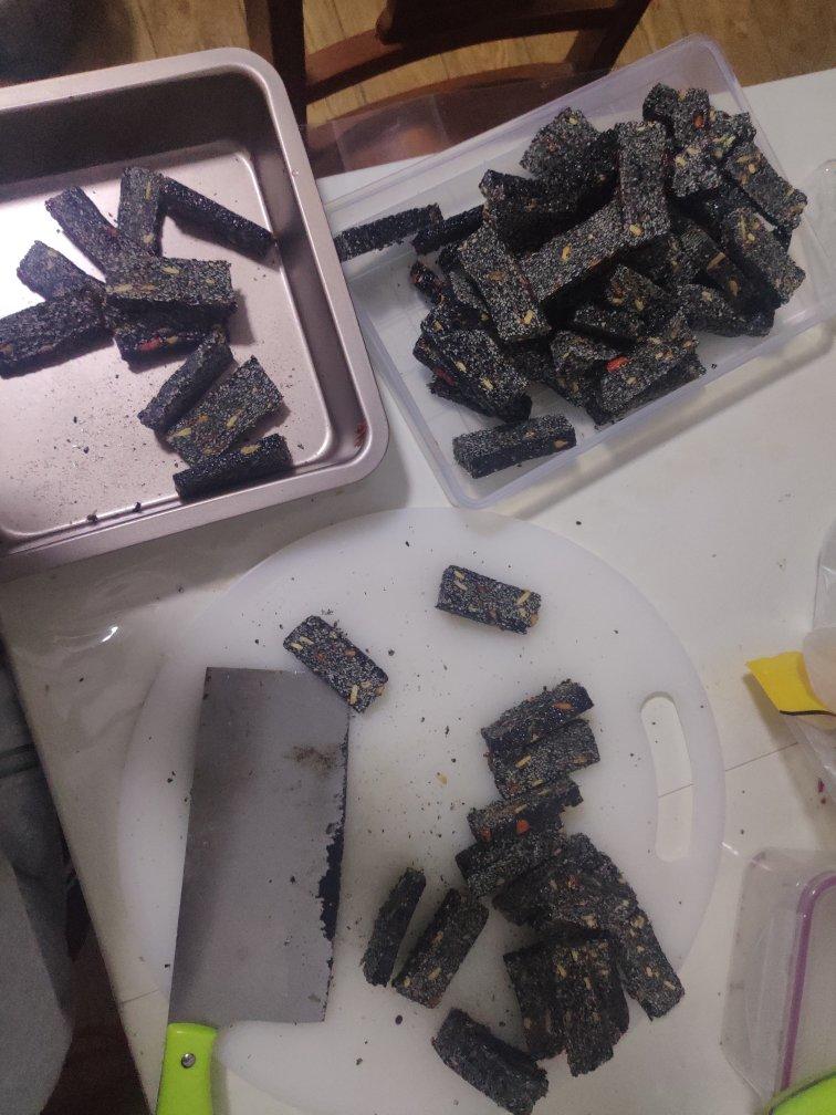 芝麻花生糖～酥