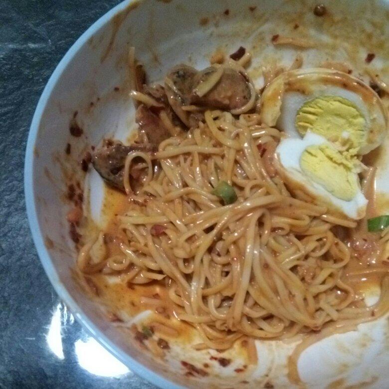 10分钟快手餐之好吃得不要不要的拌拌拌面