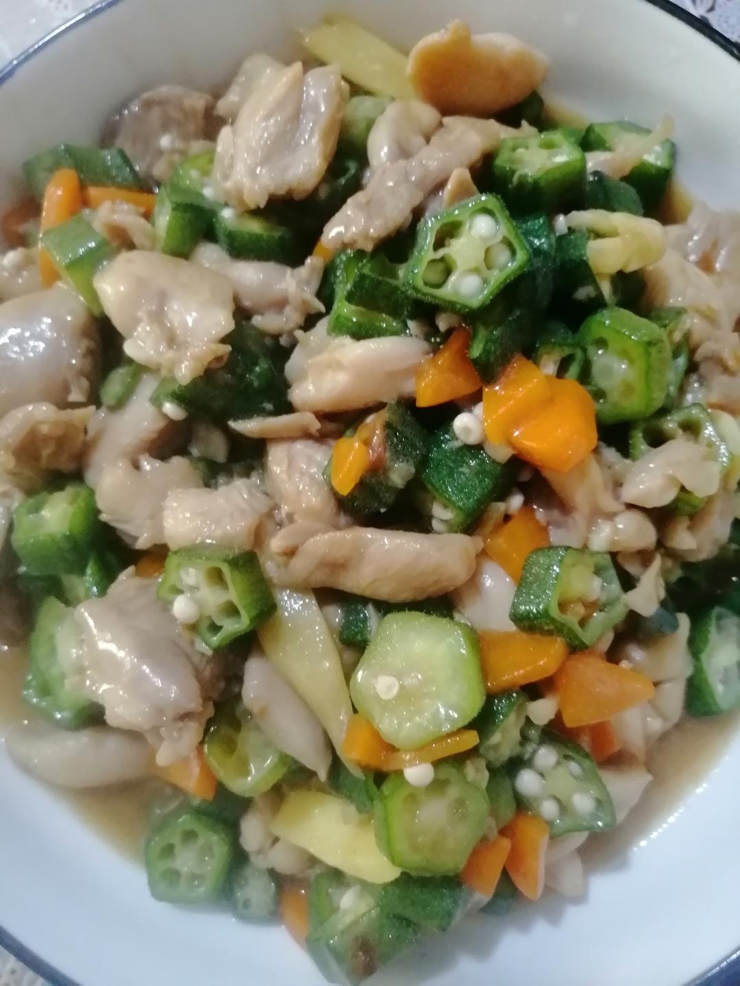 鸡胸肉炒秋葵 | 鸡胸肉嫩如鸡腿