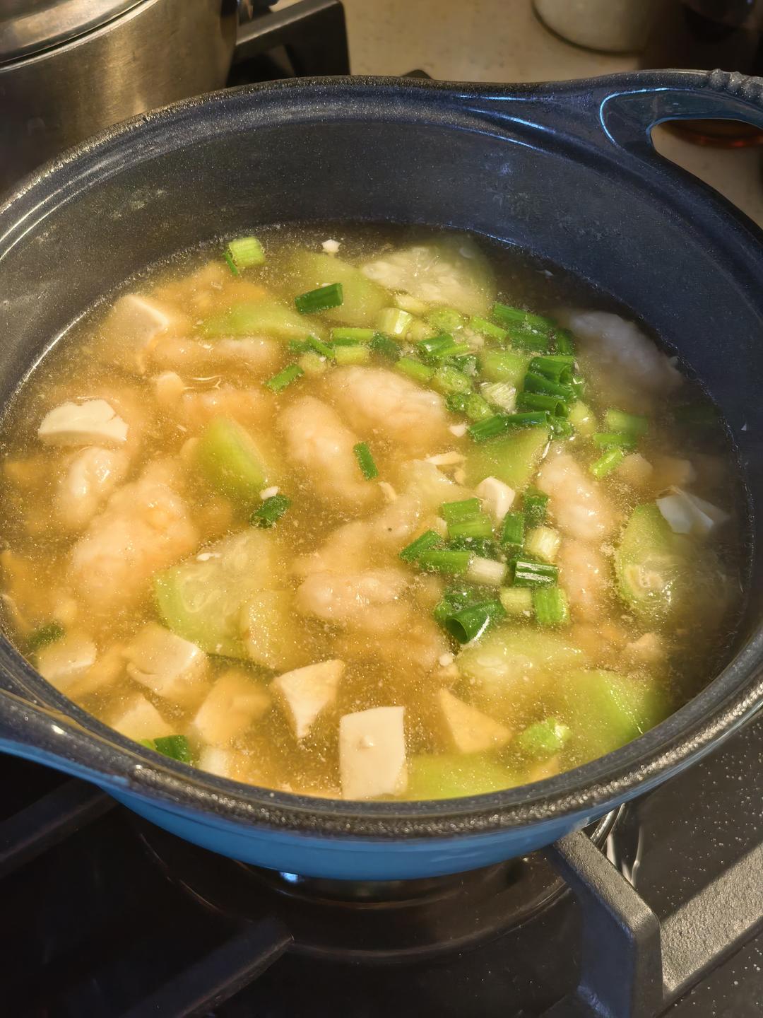 丝瓜虾仁豆腐汤