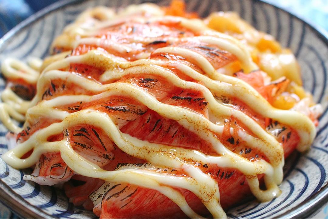 小乌冬冬冬做的炙烧蟹棒盖饭