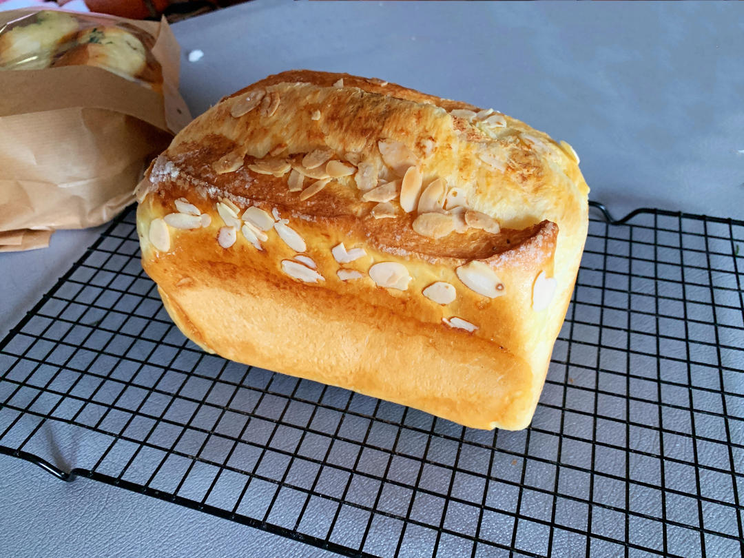 软嫩的乳酪吐司---风炉两层山形吐司同烤记录