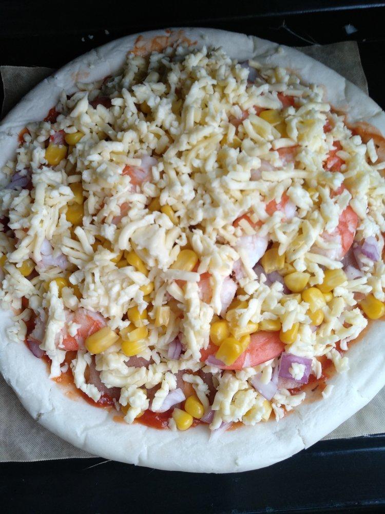 厚底鲜虾培根披萨