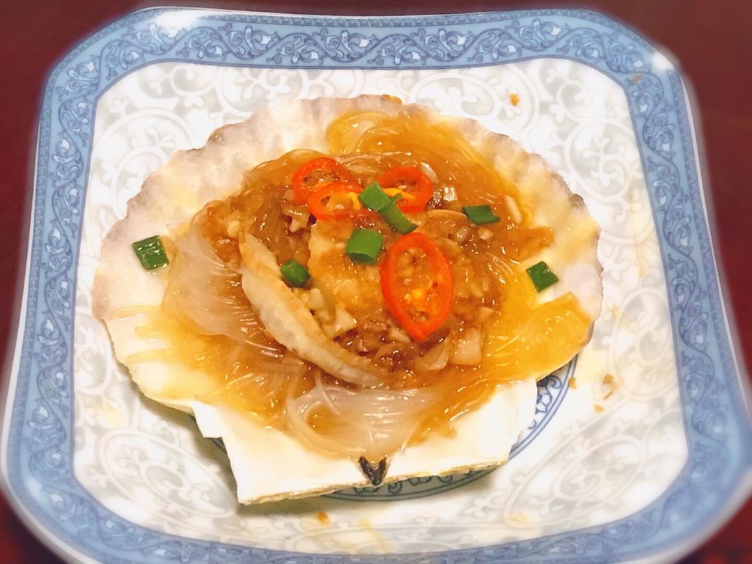 蒜蓉粉丝蒸扇贝（清晰图片步骤讲解）
