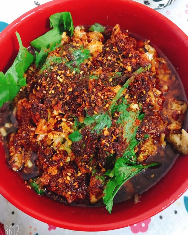 厨师长教你：“水煮肉片”的正宗做法，这味道真的很四川