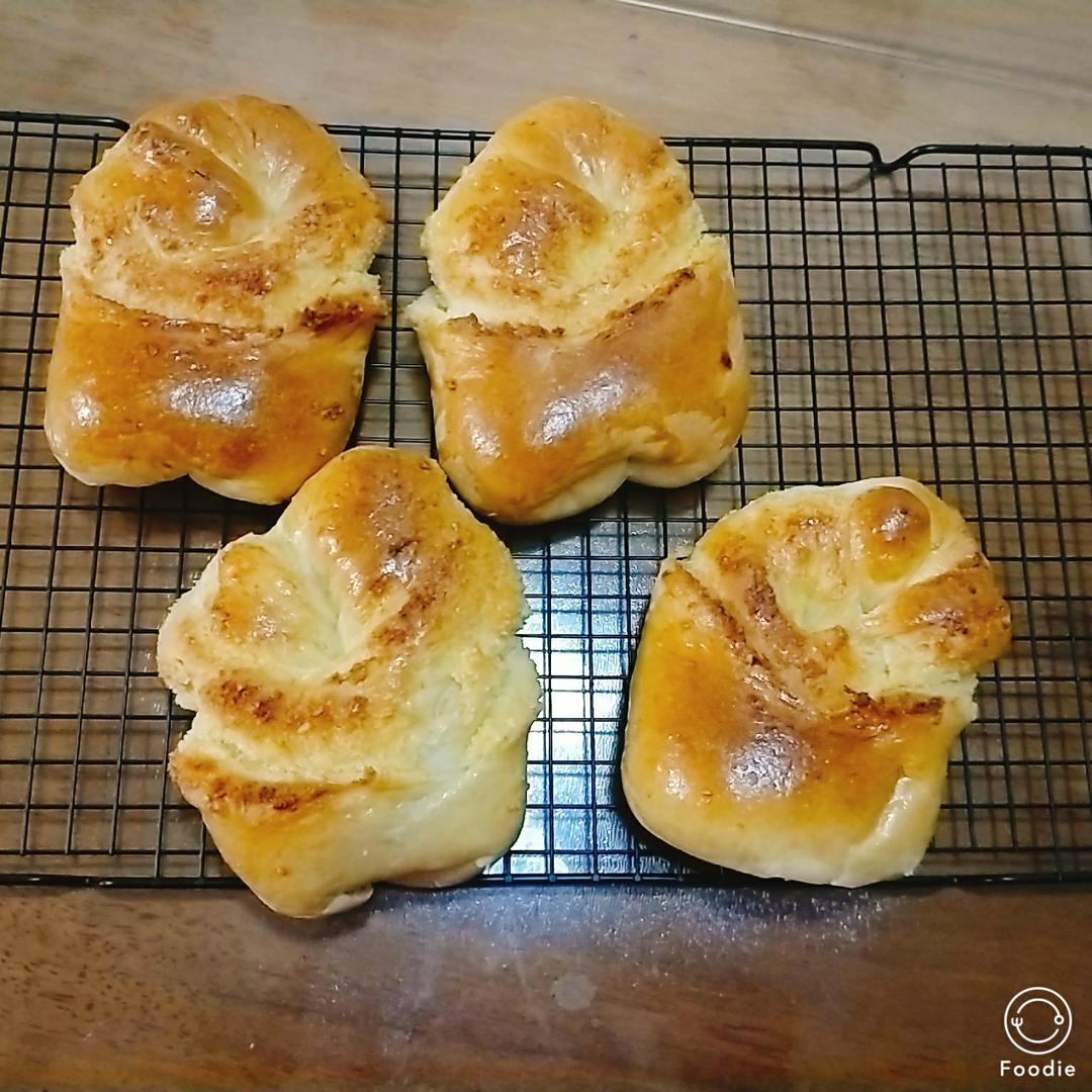 椰蓉叶子面包