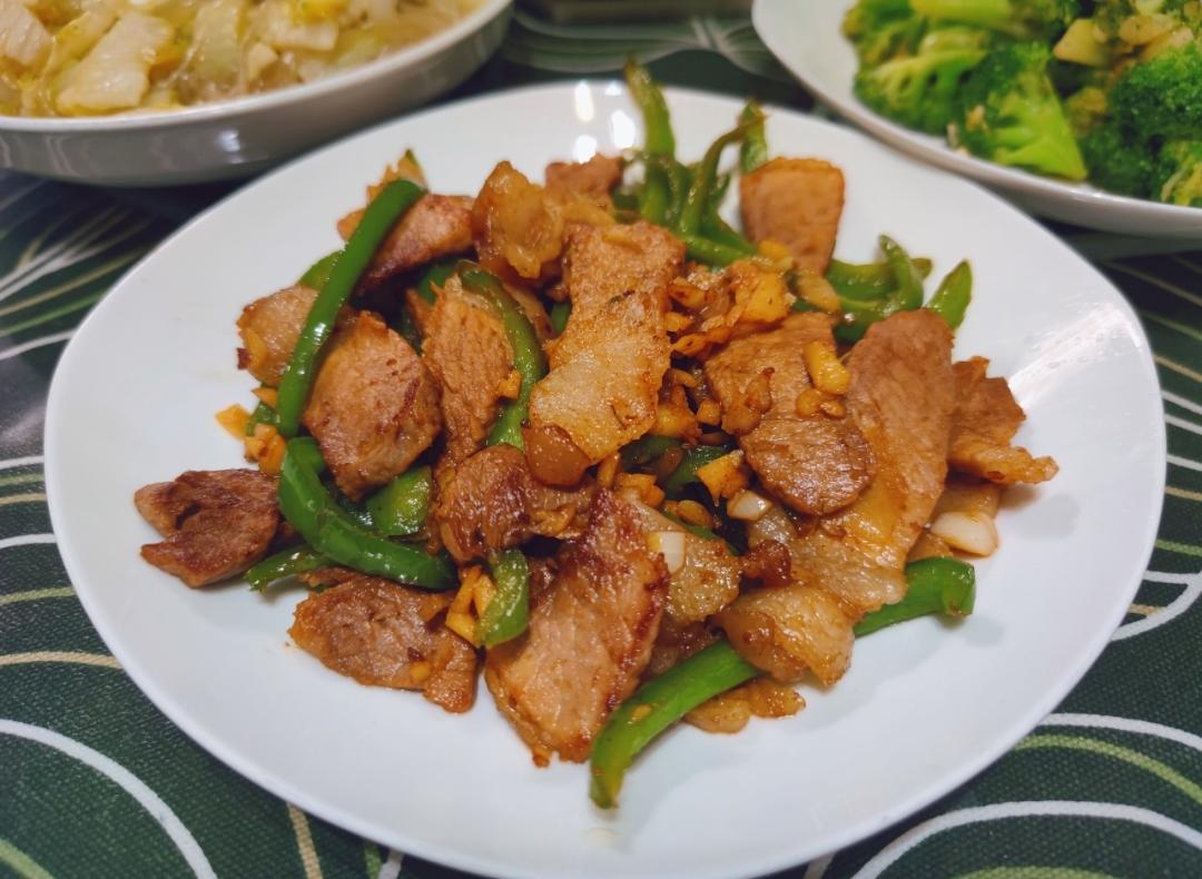 厨师长教你：“回锅肉”的正宗做法，先收藏