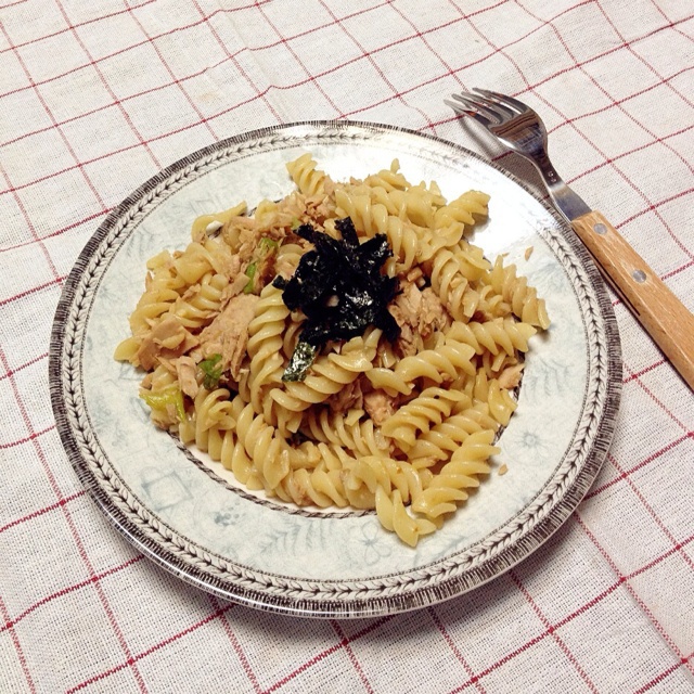 葱香吞拿鱼意面