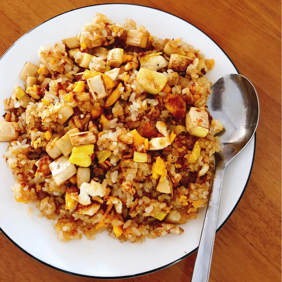 厨师长教你“蛋炒饭”如何做才好吃，答案都在这里面！