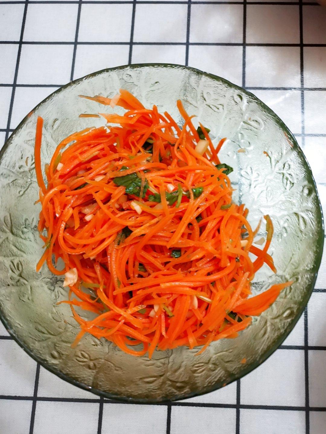 最后的小驴做的凉拌胡萝卜