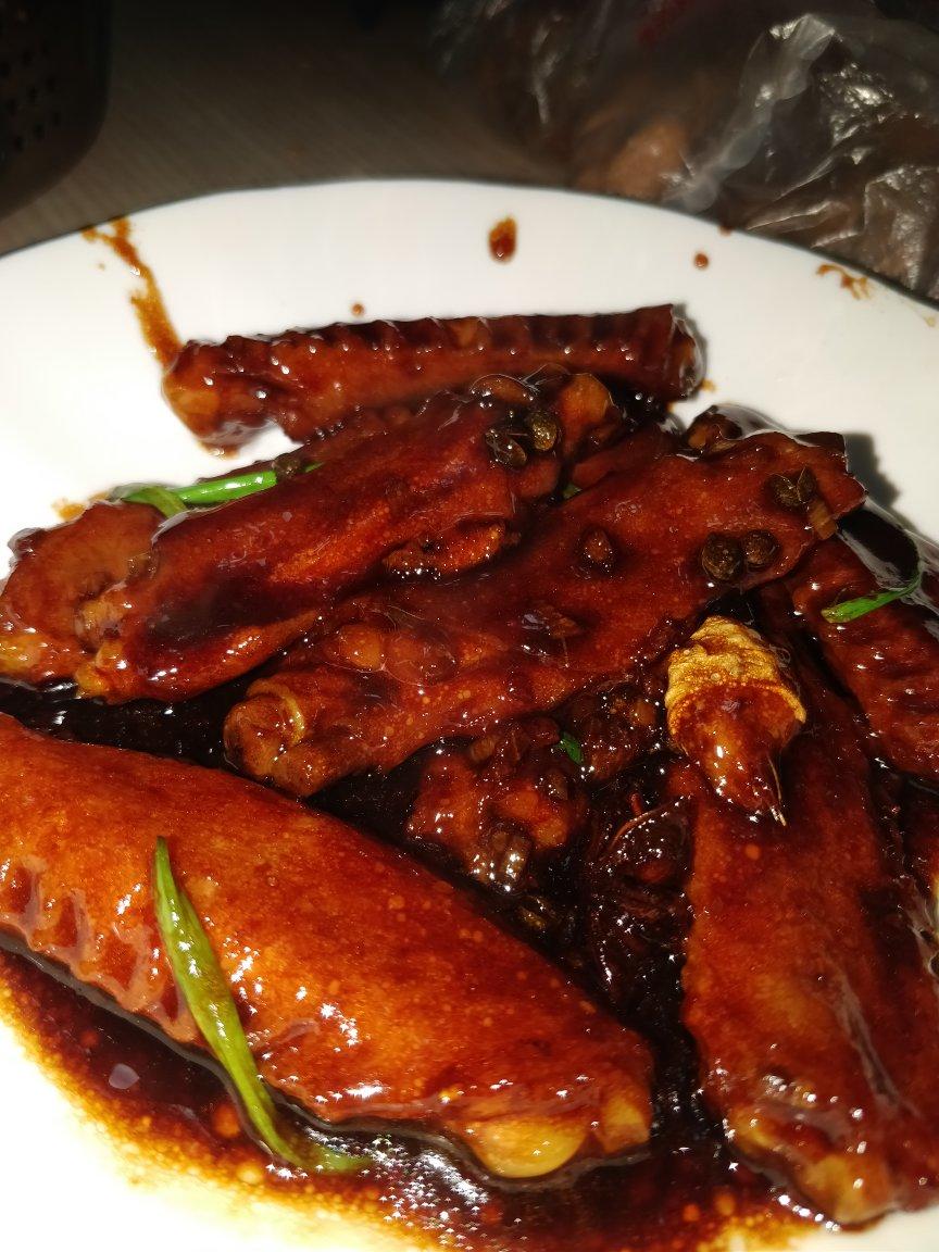 美味鸭翅膀