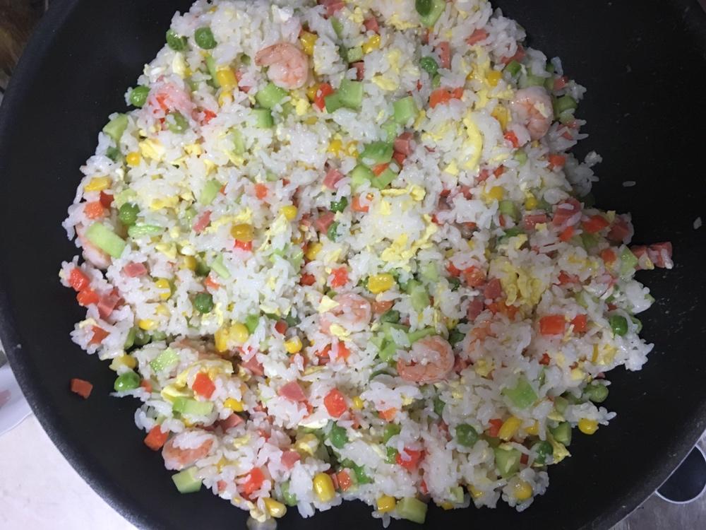 鸡蛋炒米饭