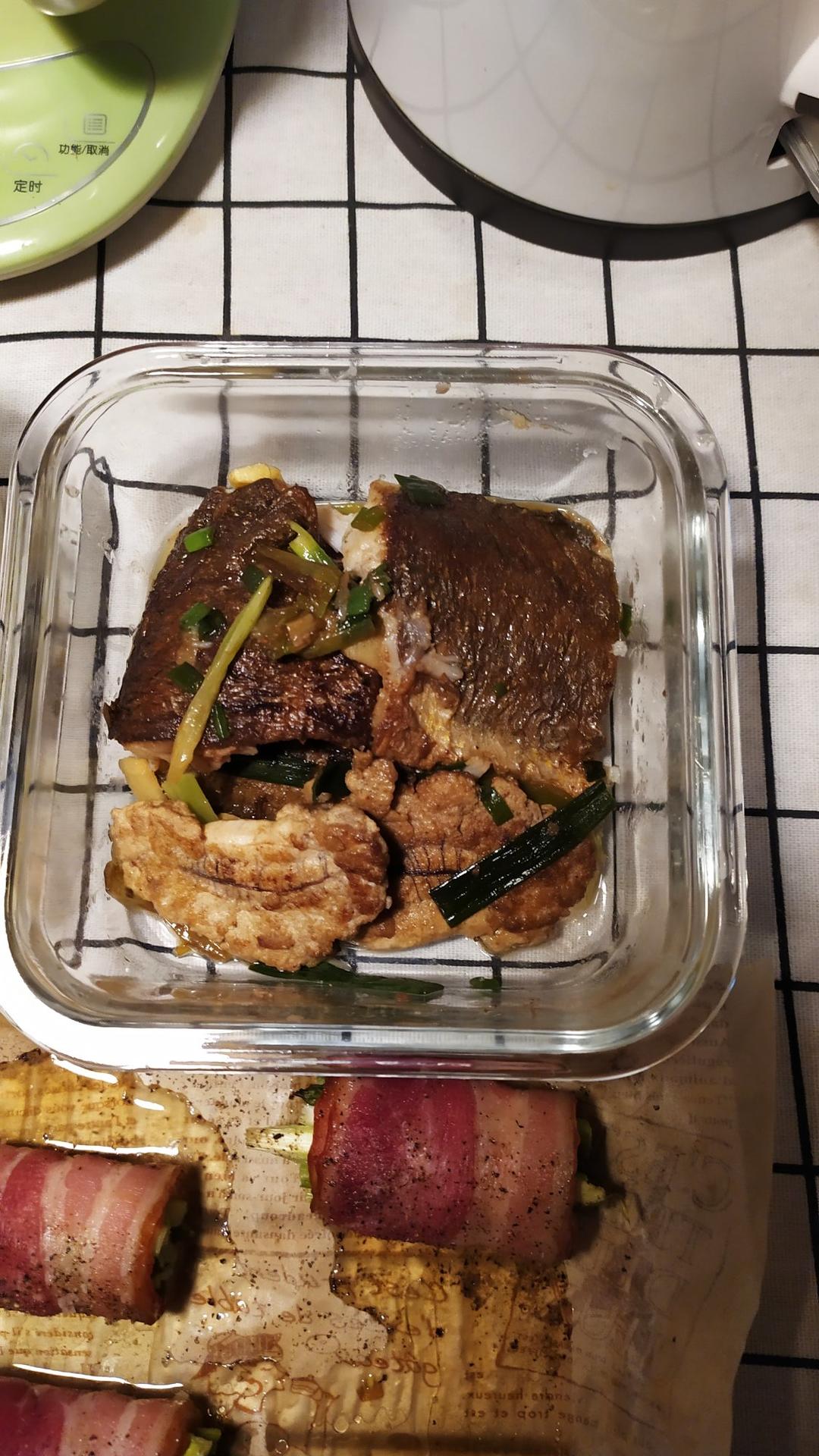 红烧黄鱼—鱼皮不破的小窍门