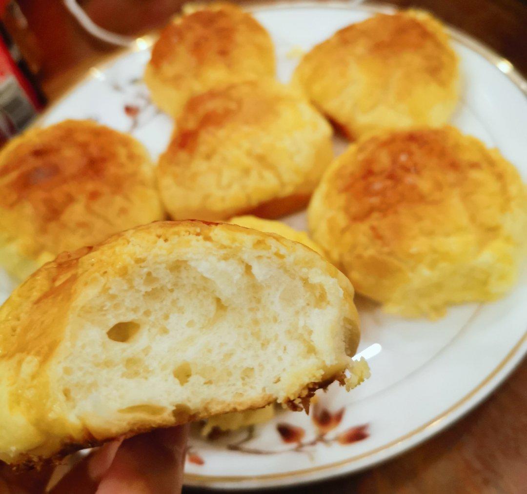 好吃到炸裂的港式菠萝包（附带制作酥皮的小视频）